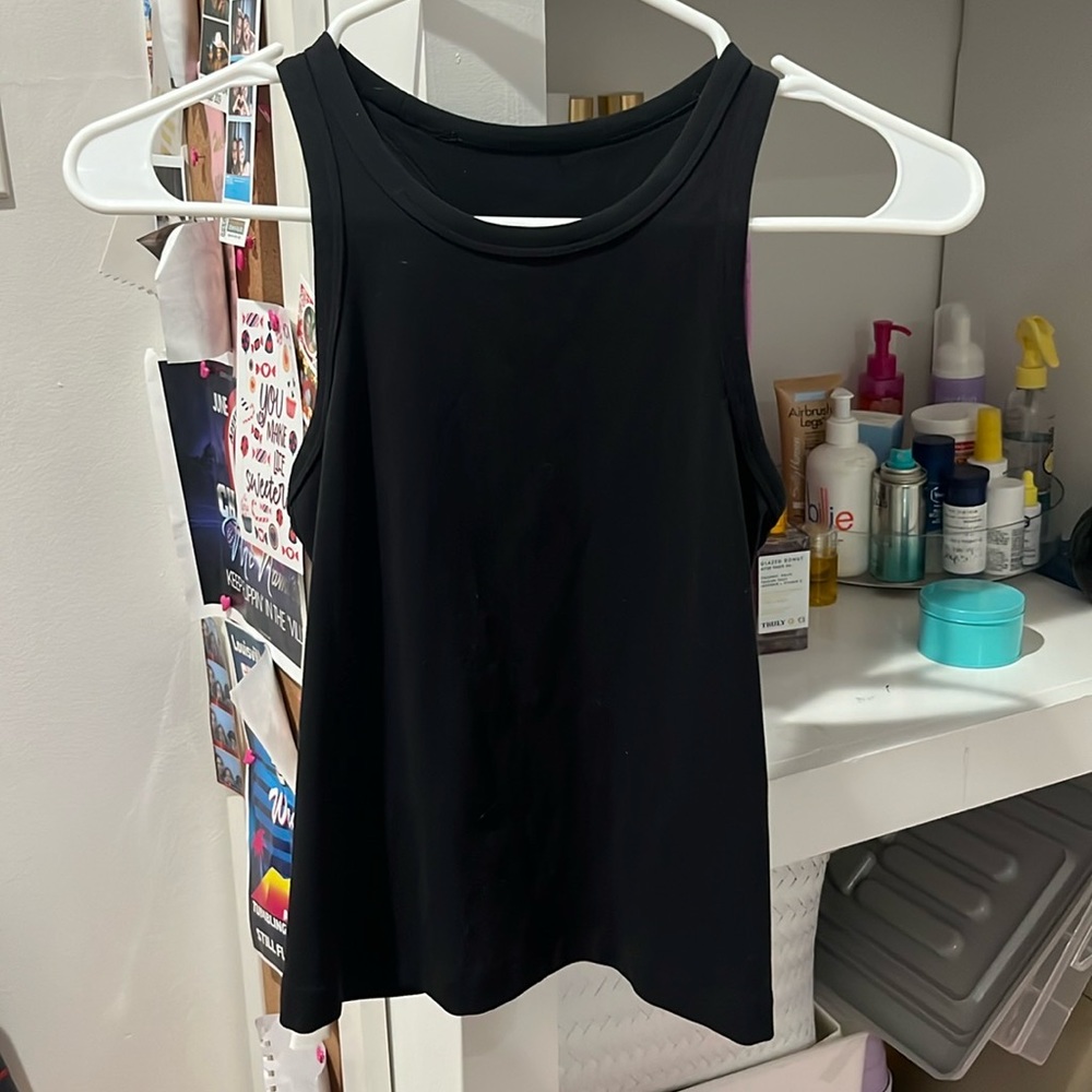lulu align racer back tank top waist length size 2 black